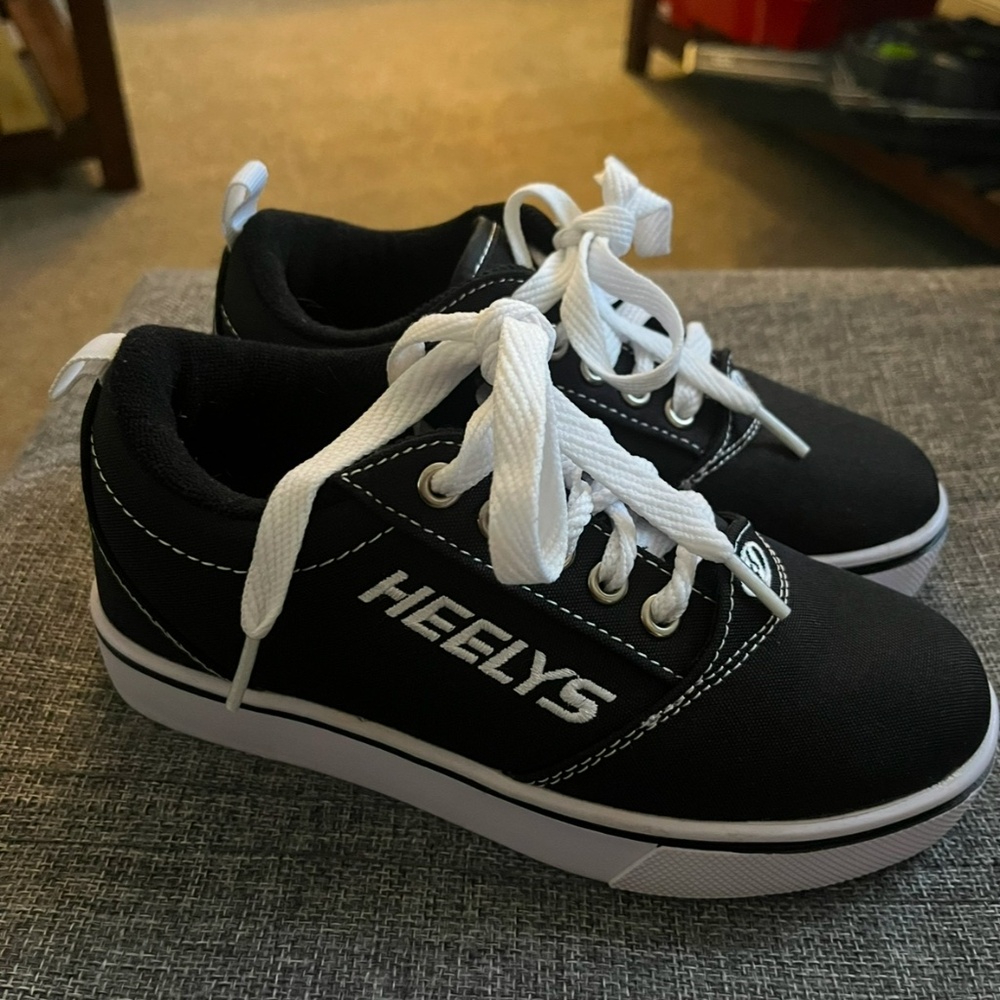 Heelys size 1